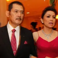 Perayaan ulang tahun pernikahan yang ke-17 Mayangsari dan Bambang Trihatmodjo itu juga sekaligus acara halal bi halal yang dilakukan keluarga Bambang untuk teman-teman mereka. (dok. Istimewa)