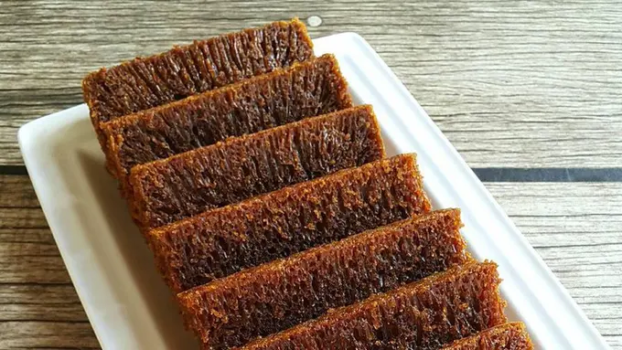 Cara Membuat Bolu Karamel dengan Tekstur Bersarang yang Bikin Nagih