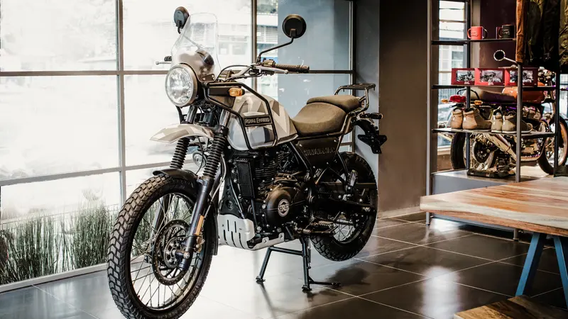 Royal Enfield Himalayan terbaru resmi meluncur di Indonesia