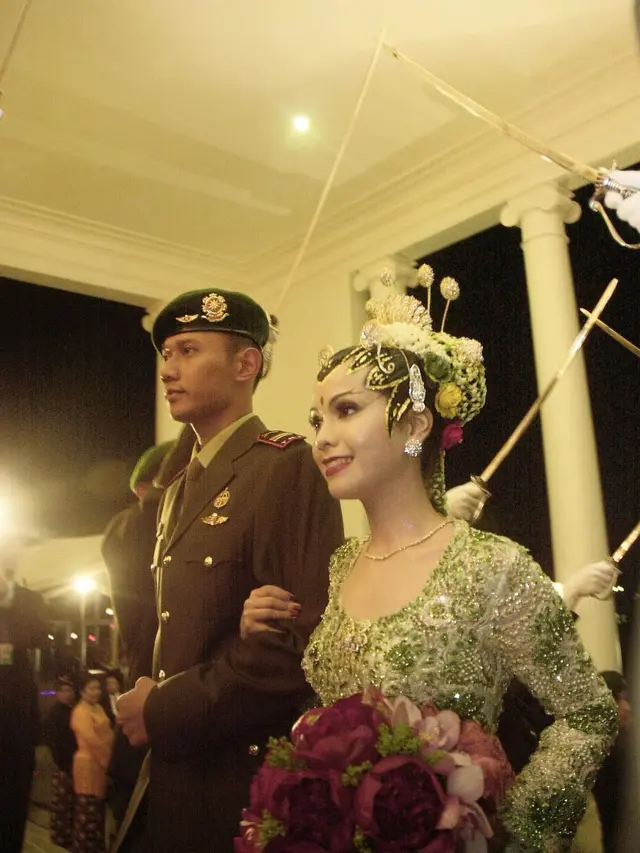Annisa Pohan dan Agus Yudhoyono. (Foto: Instagram @annisayudhoyono)
