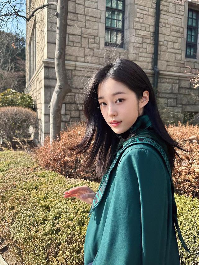 Roh Yoon Seo. (Instagram/ rohyoonseo)