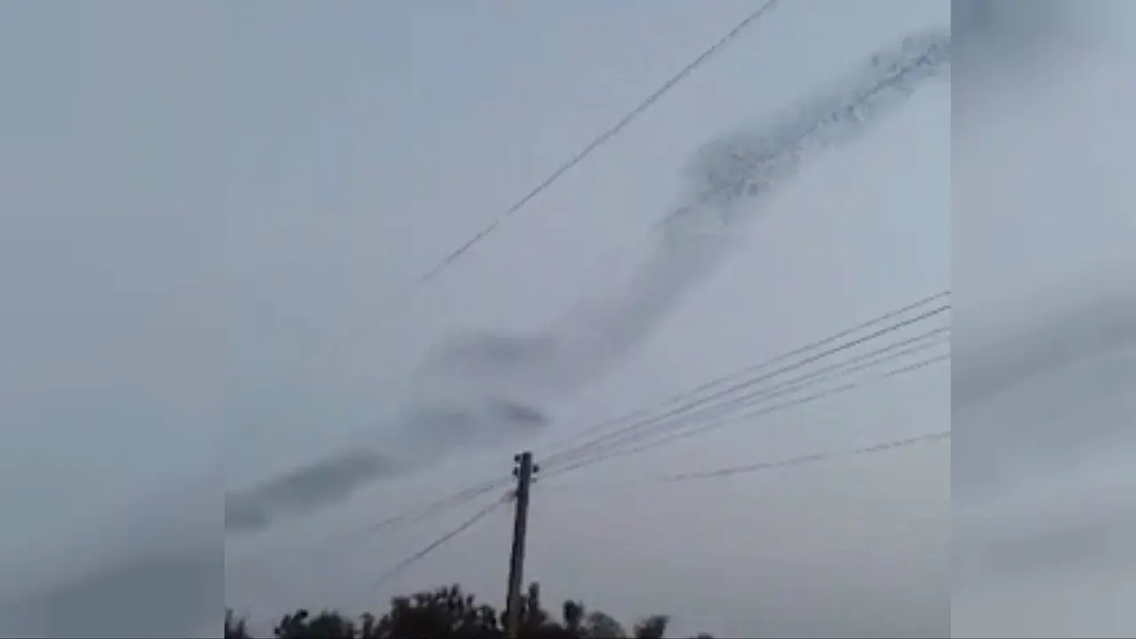 Pemandangan 'Horor' Ribuan Kelelawar di Langit Thailand