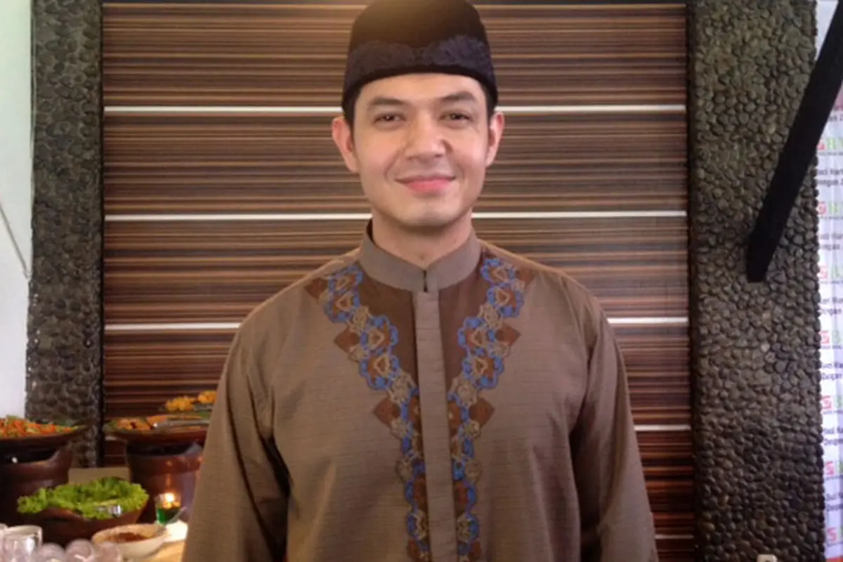 Dude Harlino