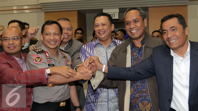 20160623- Komisi III Setuju Tito Karnavian Jadi Kapolri-Jakarta- Johan Tallo