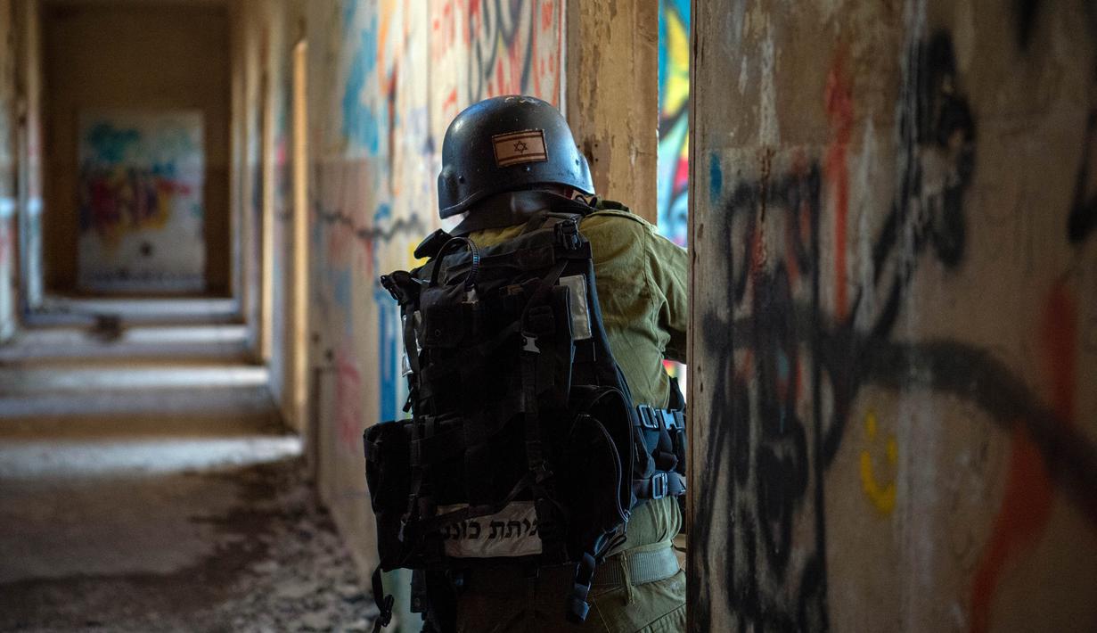 FOTO: Militer Israel Lancarkan Serangan Udara Terhadap ...