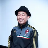 Denny Cagur juga terkenal dengan sebutan Raja Gombal. (M. Akrom Sukarya/Bintang.com)