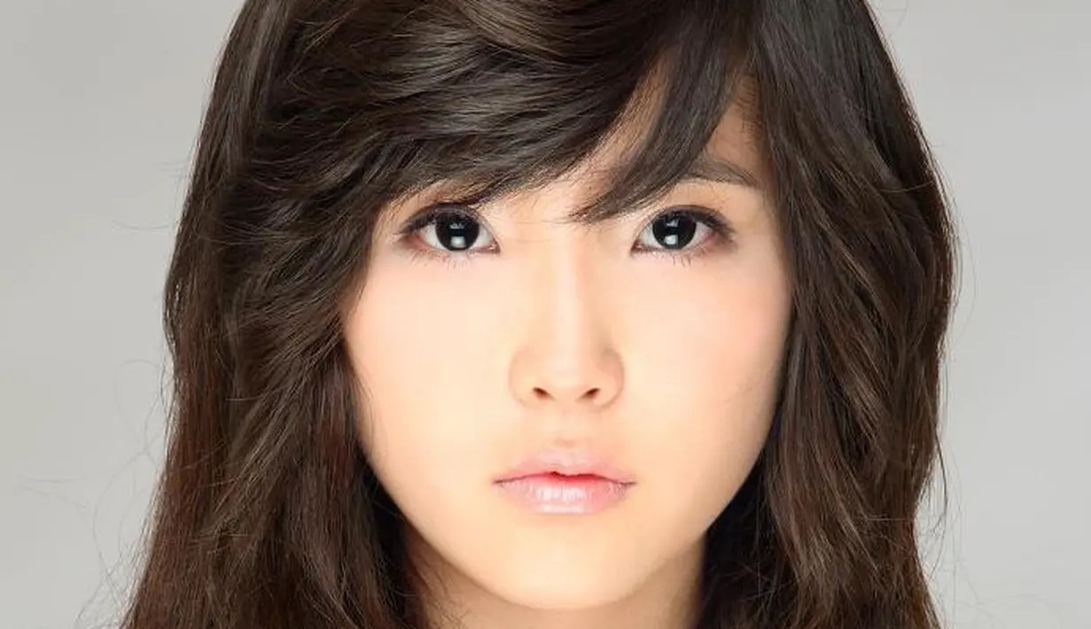 IU masuk ke dunia hiburan K-Pop saat usianya baru 15 tahun. Dan kini, IU menjelma sebagai salah satu artis papan atas Korea Selatan. (Foto: soompi.com)