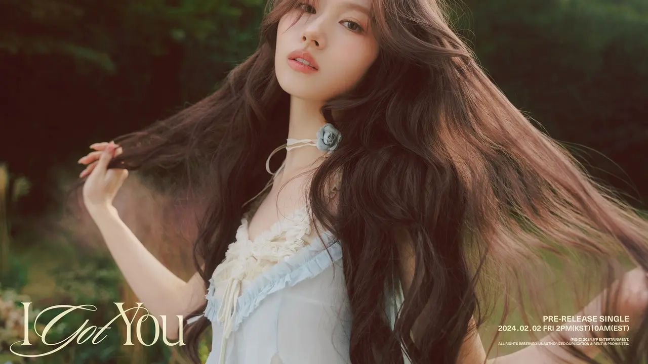 Sana Twice. (JYP Entertainment via Soompi)