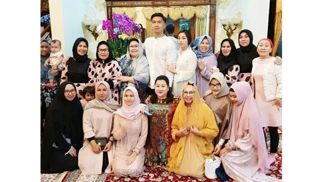 Menantu Idaman, Ini 6 Momen Kedekatan Nikita Willy dengan Ibu Indra Priawan