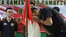 Acara pelepasan ini diikuti dengan semua pemain baik putra dan putri disertai seremoni mencium bendera merah putih. (Liputan6.com/Helmi Fithriansyah)