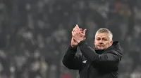 Pelatih Besiktas, Ole Gunnar Solksjaer. (Yasin AKGUL / AFP)