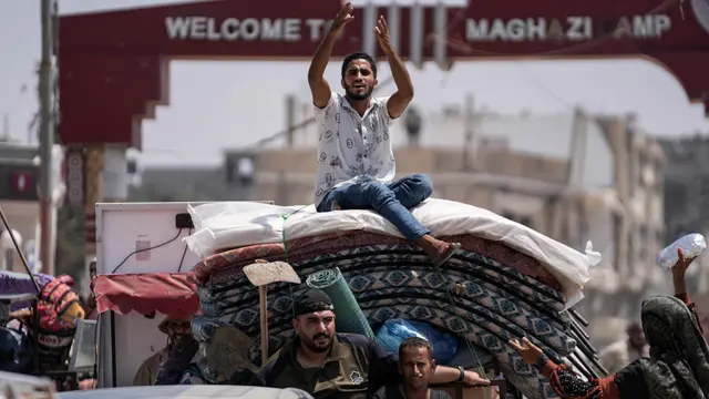Kembali Dapat Ancaman Serangan Israel, Pengungsi Palestina di Kamp Maghazi Tinggalkan Lokasi