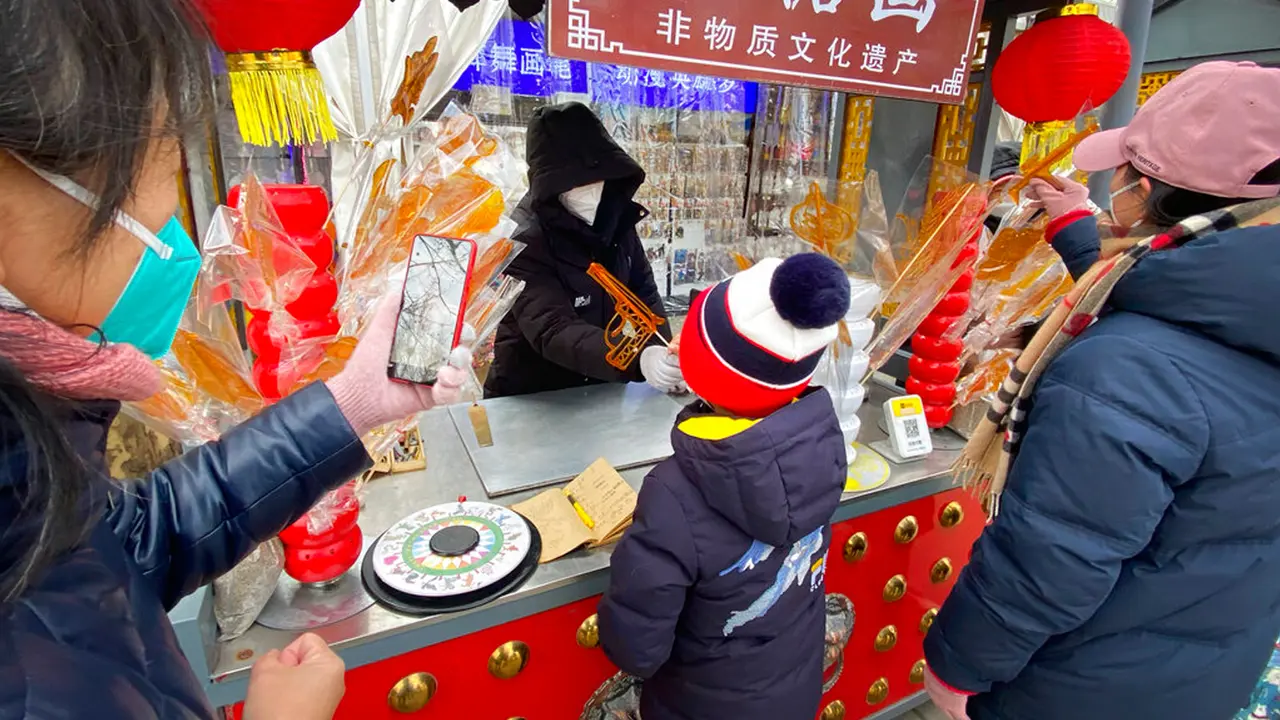 Sukacita Warga China Rayakan Pekan Liburan Tahun Baru Imlek 2023