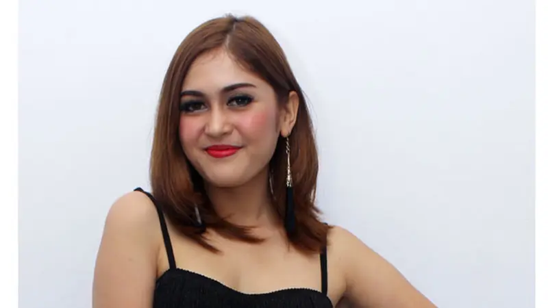 Givri KDI Saingi Cita Citata dengan Single Di Sini Tuh Ga Sakit