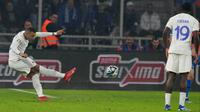 Prancis untungnya terhindar dari kekalahan. Eksekusi sempurna Youssouf Fofana (74’) memaksa skor kembali jadi imbang dan bertahan hingga laga berakhir. (AP Photo/Thanassis Stavrakis)