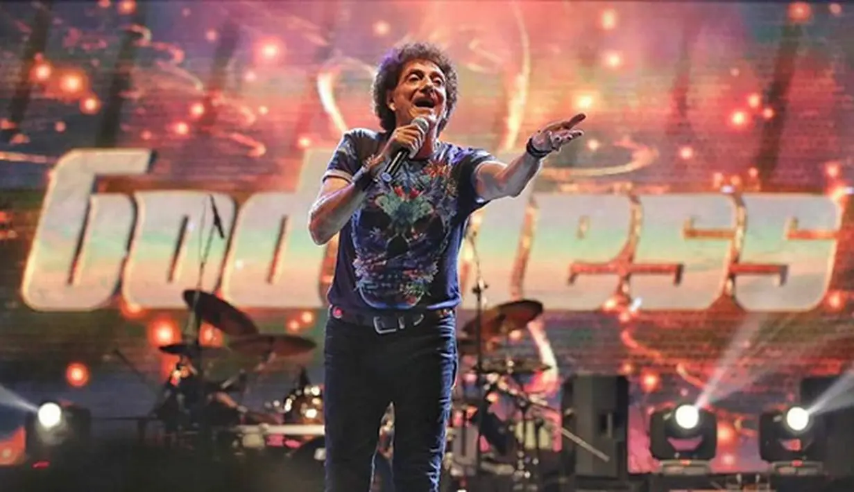 Sebelumnya pasangan Ahmad Albar dan Dewi Sri Astuti pada bulan Februari silam juga menggelar acara tujuh bulanan atau baby shower. Hal itu diketahui dari akun lambenyinyir melalui video. (Instagram)