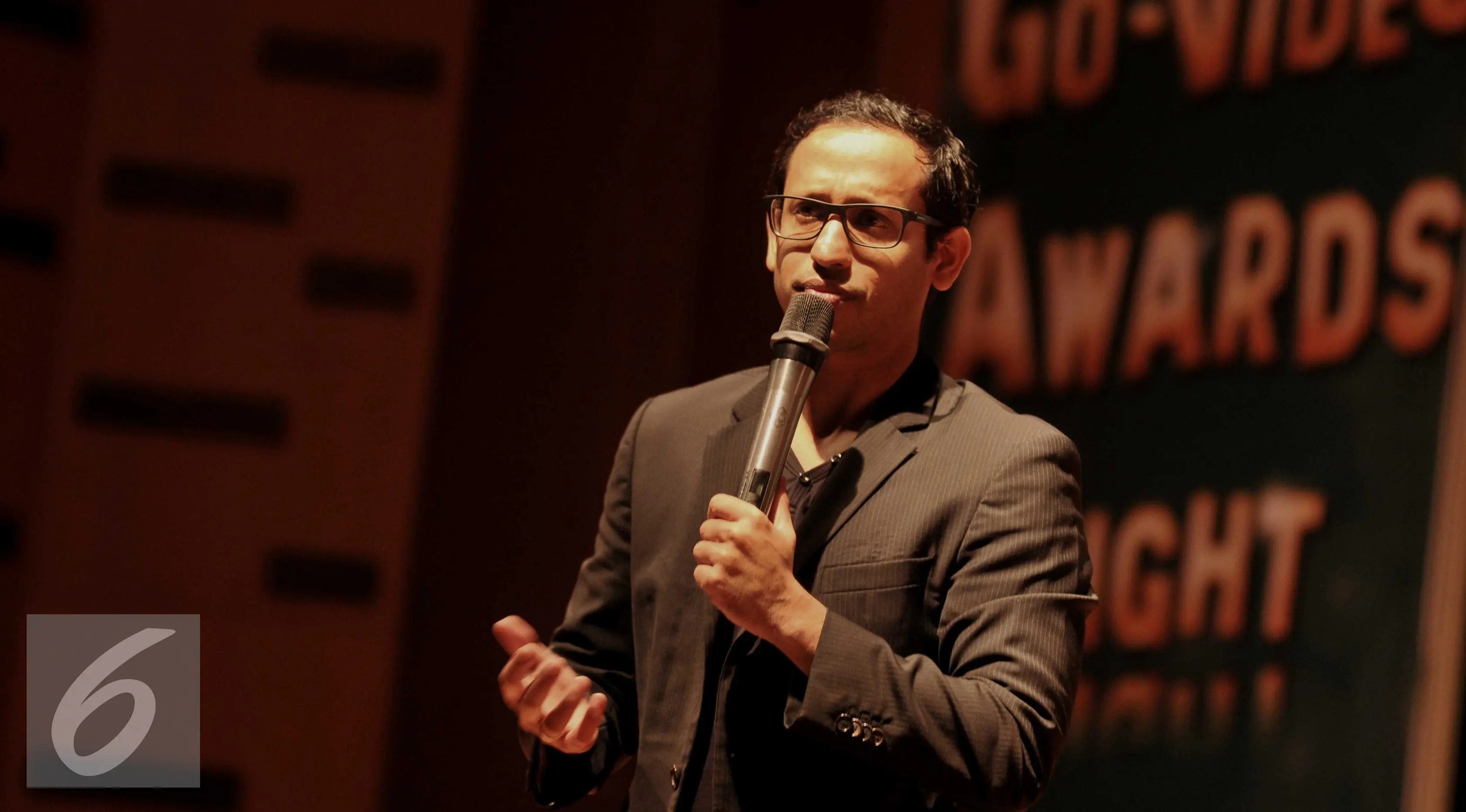 Nadiem Makarim, CEO GO-JEK memberi sambutan di malam penganugerahan GO-VIDEO Competition 2016, Jakarta, Rabu (11/5/2016).