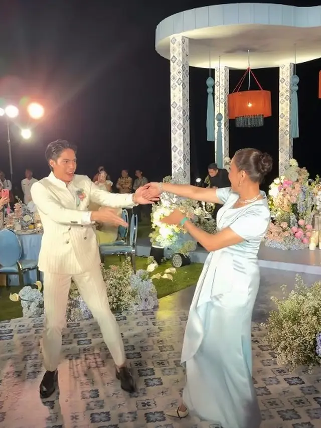 Maia Estianty saat Resepsi Kedua El Rumi-Syifa Hadju di Bali (Foto: Instagram @maiaestiantyreal)