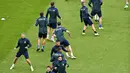 Para pemain Italia menghadiri sesi latihan di Stadion Football Arena, Munich, Jerman, Kamis (1/7/2021). Italia akan menghadapi Belgia pada pertandingan perempat final Euro 2020. (Stuart Franklin, Pool via AP)