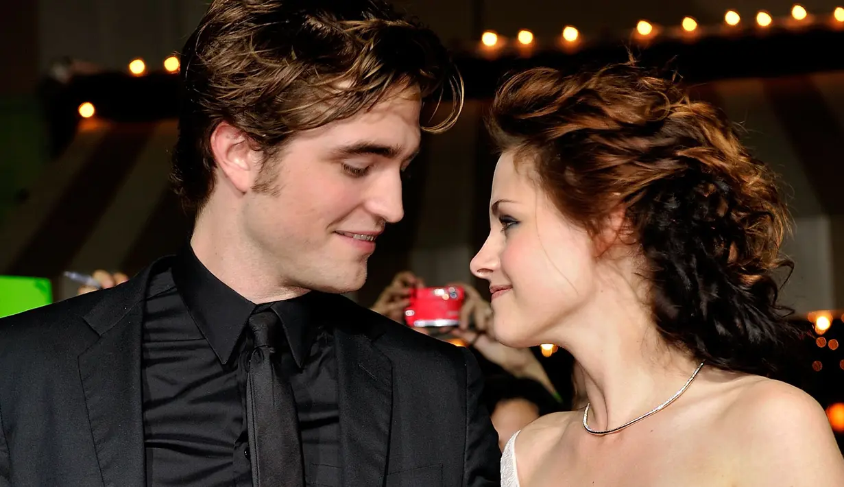 "Robert merasa sangat hancur. Kristen mengatakan pendapat yang sangat tidak masuk akal. Namun Robert masih tetap sabar,"jelas sumber pada Hollywoodlife. (AFP/Bintang.com)