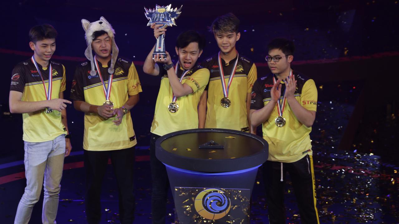 FOTO: Onic Jadi Raja Mobile Legend Indonesia Usai Bungkam Louvre