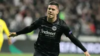 2. Luka Jovic - Tampil memukau bersama Eintracht Frankfurt membuat striker Serbia itu menjadi talenta paling dicari di Eropa. Pemuda berusia 21 tahun itu akan menjadi tambahan yang bagus bagi skuat Los Blancos di lini depan. (AFP/Daniel Roland)