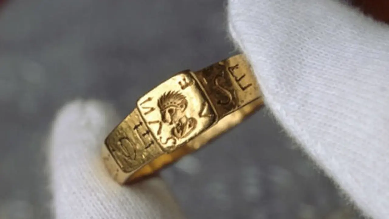 Ukiran hingga Cincin, Ini 4 Peninggalan Sejarah "Terkutuk' Dunia