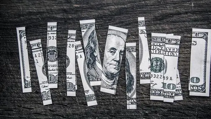 Enggan Beri Warisan, Nenek Gunting Uang $1 Juta Sebelum Meninggal