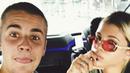 Justin Bieber daN Sofia Richie saat bercanda di dalam mobil, Jepang. Hubungan Justin Bieber dan Sofia Richie tidak mendapatkan restu dari penggemar. Para penggemar mengungkapkan rasa kesalnya terhadap pelantun lagu 'Purpose' ini. (Instagram/sofiarichie)
