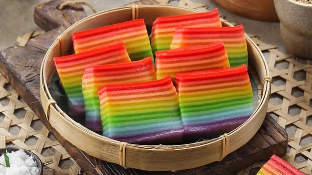 kue lapis pelangi tepung tapioka kue pepe