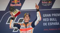 Pembalap Repsol Honda, Marc Marquez menjauhi para rival di klasemen usai memenangi MotoGP Spanyol 2018 di Sirkuit Jerez. (Twitter/HRC_MotoGP)