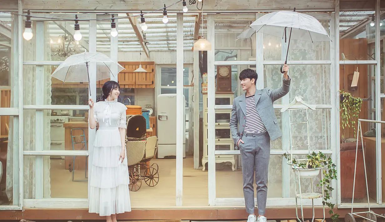 Kabar tentang pernikahan Roh Ji Hoon dan Lee Eun Hye membuat publik terkejut. Pasalnya publik tak mengetahui jika Roh Ji Hoon sudah mempunyai kekasih. (Foto: instagram.com/eunhyeasha)