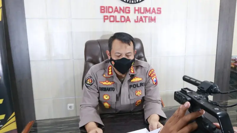 Kabid Humas Polda Jatim, Kombes Pol Dirmanto. (Dian Kurniawan/Liputan6.com)