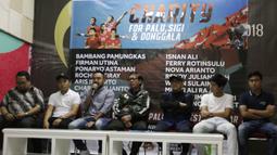 Presiden APPI, Ponaryo Astaman saat jumpa pers Charity for Palu, Sigi dan Donggala di Gedung Kemenpora, Jakarta, Jumat (16/11). APPI, MSG dan Kemenpora akan gelar laga amal untuk Palu, Sigi dan Donggala. (Bola.com/Yoppy Renato)