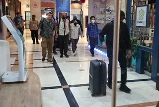 Komisi Pemberantasan Korupsi (KPK) selesai melakukan penggeledahan di lingkungan Kementerian Agraria dan Tata Ruang/Badan Pertanahan Nasional (ATR/BPN). (Liputan6.com/Dimas Ramadhan Wicaksana)