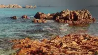 Pulau Budelli di Italia (dok.instagram/@maurodabudelli/https://www.instagram.com/p/CIakARUpvBt/Komarudin)