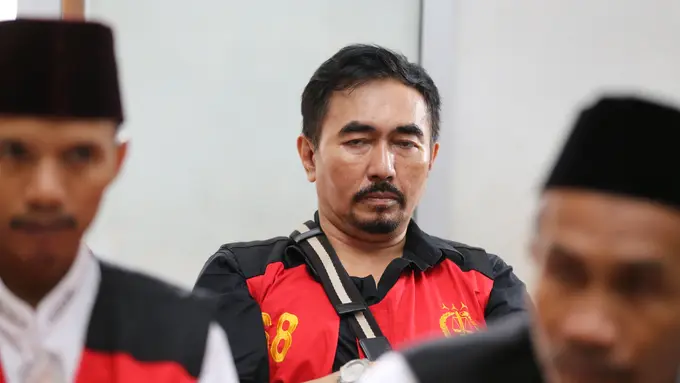 [Bintang] Gatot Brajamusti