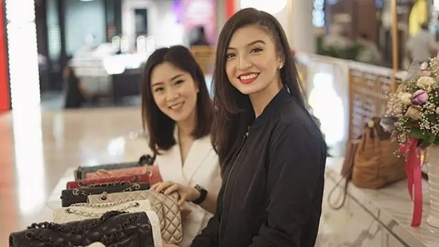 Raline Shah bersama temannya (instagram/@ralineshah)