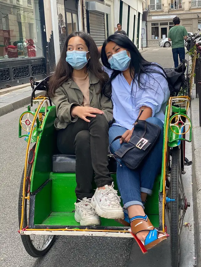 Anggun C Sasmi dan Putrinya Kirana