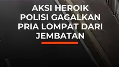 Momen menegangkan terjadi ketika seorang pria berdiri di tepi jembatan penyeberangan dan diduga hendak melompat. Beruntung, petugas kepolisian bergerak cepat dan berhasil menangkap pria tersebut sebelum terjatuh.

Penyelamatan dramatis ini terjadi di Mexico City, Meksiko.

Menurut petugas paramed...