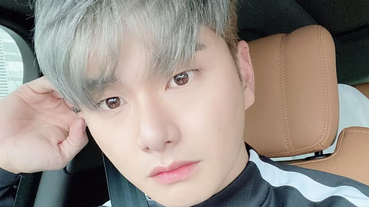 Lee Yi Kyung (Instagram/ luvlk89)
