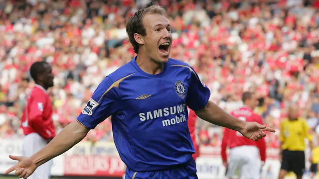 Foto: 5 Pemain Muda dengan Nilai Pasar Melebihi Cristiano Ronaldo yang Baru Memulai Karier di Manchester United pada 2004