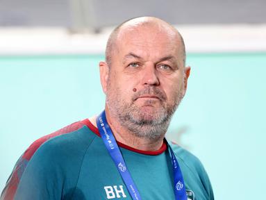 Pelatih Persib Bandung, Bojan Hodak&nbsp;saat laga leg 1 final Championship Series BRI Liga 1 2023/2024 antara Persib Bandung melawan Madura United di Stadion Si Jalak Harupat, Bandung, Minggu (26/05/2024). (Bola.com/M Iqbal Ichsan)