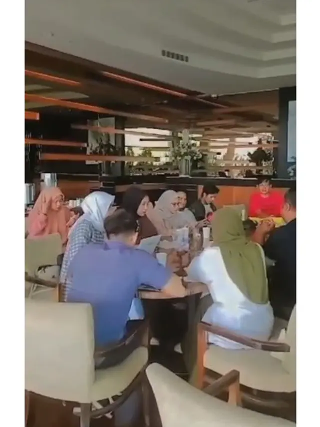 Susul Nadya Mustika, Ini 6 Potret Rizki DA Pamer Calon Istri yang Masih Dirahasiakan