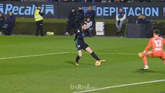 Berita video highlights La Liga 2017-2018, Celta Vigo vs Real Madrid, dengan skor 2-2. This video presented by BallBall.