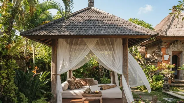 Area Duduk Outdoor ala Vila Tropis