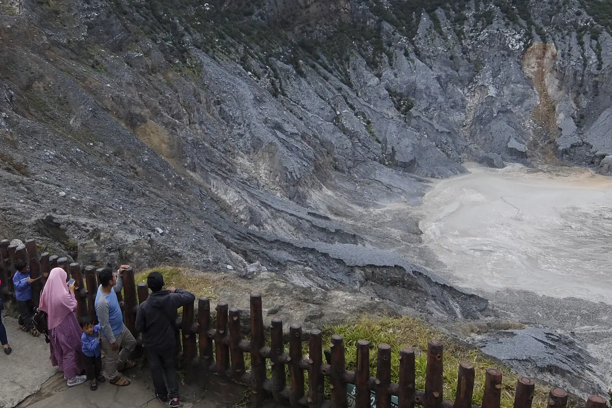 Kawah Tangkuban Parahu