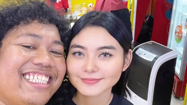 6 Potret Marshel Widianto dan Cesen Eks JKT48 Sebelum Kabar Nikah Mencuat