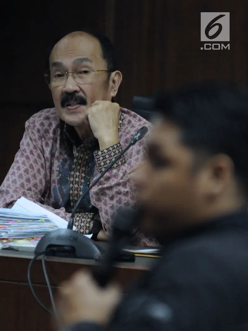 Mantan Pengacara Setya Novanto Dengarkan Kesaksian Stafnya