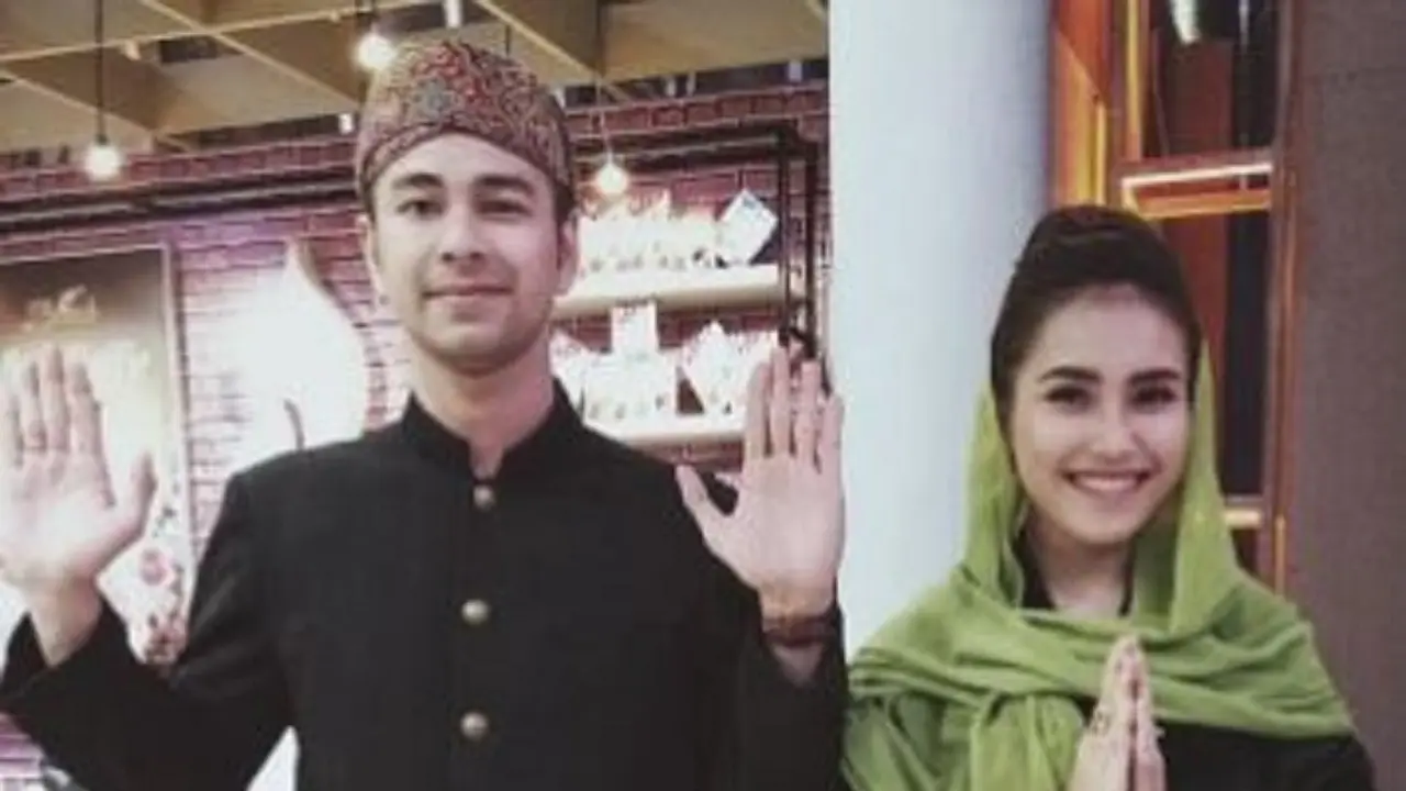 [Bintang] Ayu Ting Ting dan Raffi Ahmad